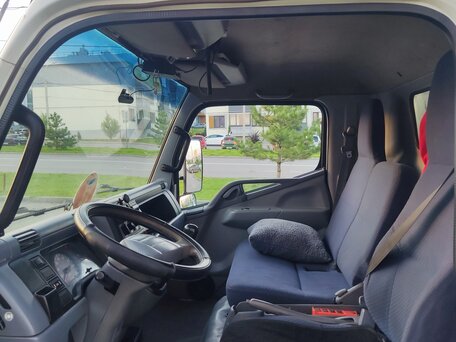 2010 Fuso (Mitsubishi) Canter, белый, 1400000 рублей, вид 3