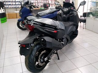 2023 Sym Maxsym TL 500, чёрный, 825990 рублей, вид 4
