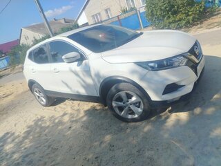 2019 Nissan Qashqai II Рестайлинг, белый, 1700000 рублей, вид 2