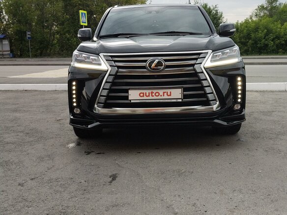 2018 Lexus LX 570 III Рестайлинг 2, чёрный, 13000000 рублей - вид 2