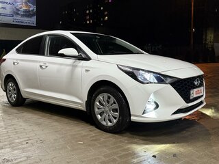 2021 Hyundai Solaris II Рестайлинг, белый, 1750000 рублей, вид 5