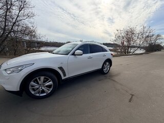 2012 Infiniti FX30d II (S51) Рестайлинг, белый, 3480000 рублей, вид 2