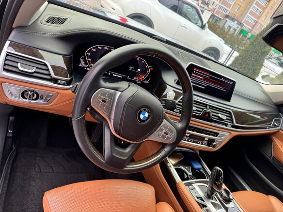 2019 BMW 7 серии Long 730Ld xDrive VI (G11/G12) Рестайлинг, серый, 5000000 рублей - вид 16