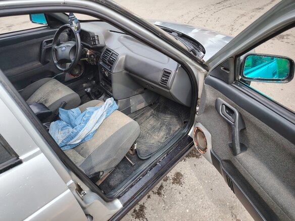 2002 Lada (ВАЗ) 2110, серебристый, 95000 рублей - вид 5