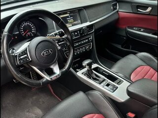 2019 Kia Optima IV Рестайлинг, чёрный, 2850000 рублей, вид 4