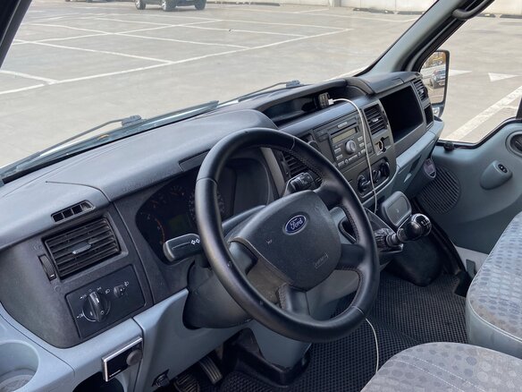 2010 Ford Transit, белый, 1100000 рублей - вид 6