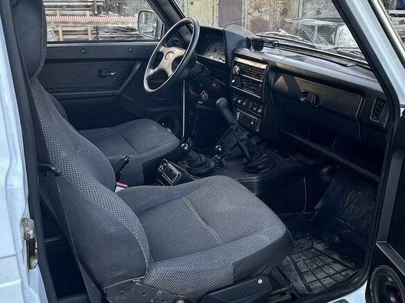 2011 Lada (ВАЗ) 2121 (4x4) I Рестайлинг, белый, 450000 рублей - вид 9