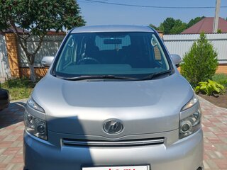 2009 Toyota Voxy II (R70), серый, 1300000 рублей, вид 1
