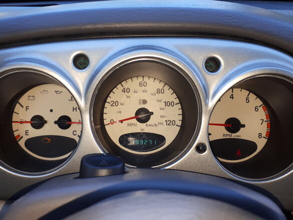 2001 Chrysler PT Cruiser, серебристый - вид 12