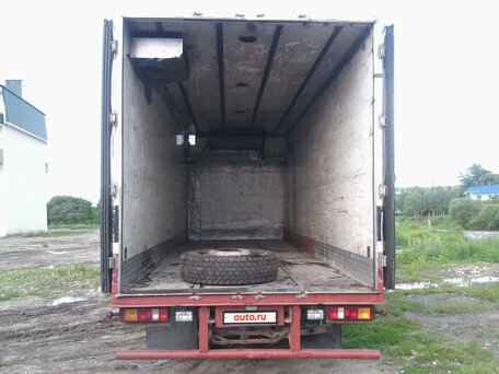 1992 Volvo F-Series, красный, 4999999 рублей, вид 4