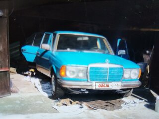 1982 Mercedes-Benz W123 200 5-speed, голубой, 500000 рублей, вид 2