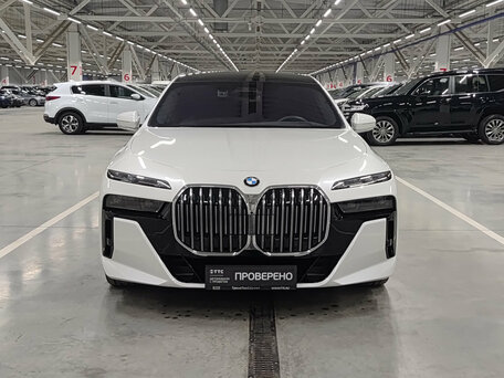 2023 BMW 7 серии 740d xDrive VII (G70), белый, 11599000 рублей, вид 2