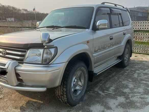 1998 Toyota Land Cruiser Prado 90 Series, серебристый, 1700000 рублей