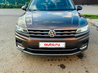 2017 Volkswagen Tiguan II, коричневый, 2550000 рублей, вид 2