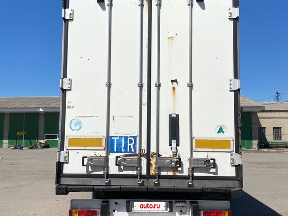 2003 Schmitz Cargobull SKO, белый, 1500000 рублей - вид 1