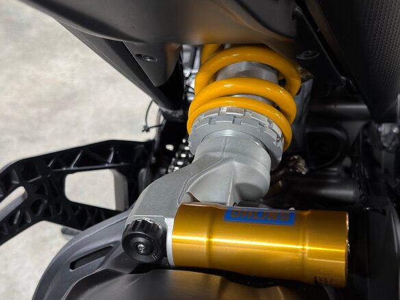2023 Ducati Monster 937, красный, 1199999 рублей - вид 11