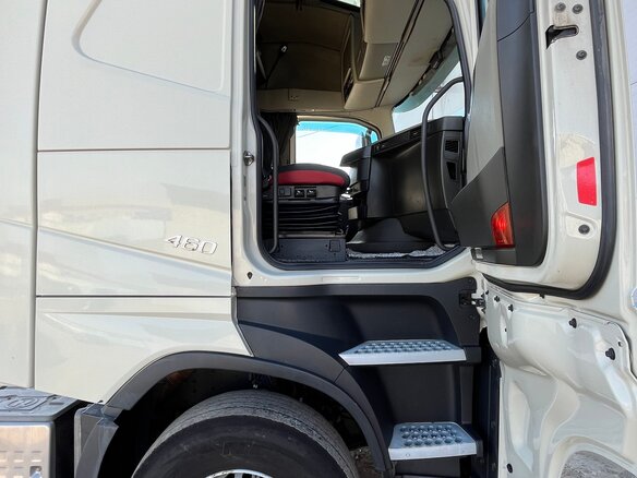 2015 Volvo FH, серый, 7250000 рублей - вид 13