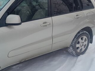 2000 Toyota RAV4 II (XA20), золотистый, 850000 рублей, вид 3