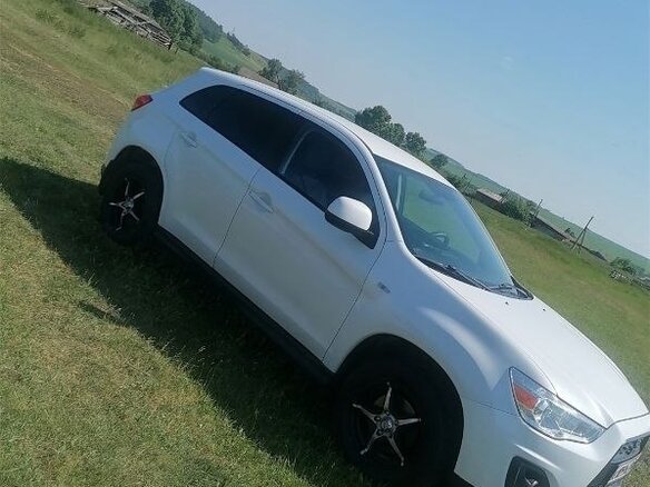 2013 Mitsubishi ASX I Рестайлинг, белый, 1400000 рублей - вид 4