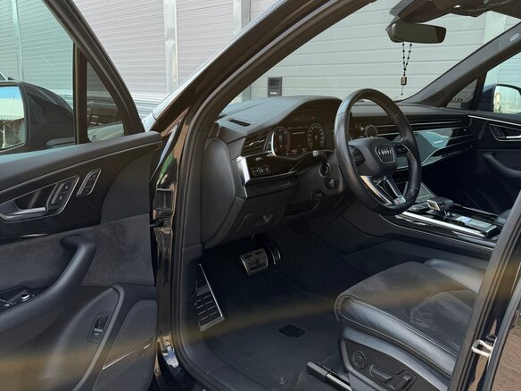2020 Audi Q7 45 TDI II (4M) Рестайлинг, чёрный, 5900000 рублей - вид 6
