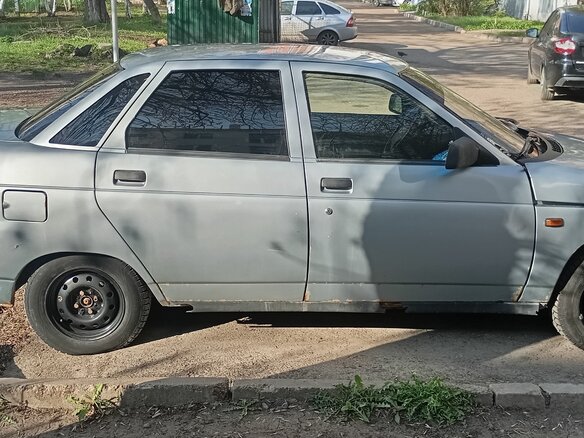 2002 Lada (ВАЗ) 2110, серебристый, 115000 рублей - вид 6