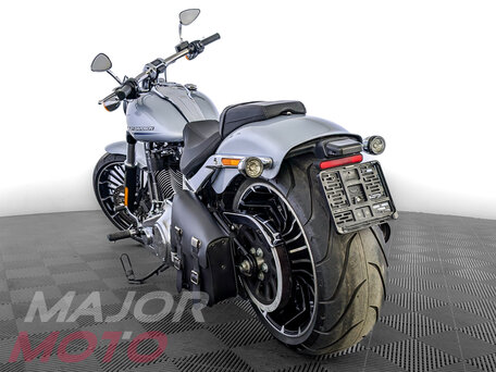 2023 Harley-Davidson Breakout, серый, 2905000 рублей, вид 4