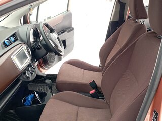 2012 Toyota Vitz III (XP130), оранжевый, 810000 рублей, вид 5
