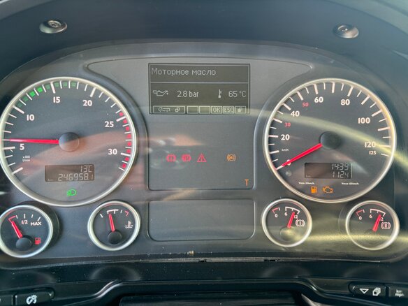 2011 MAN TGS, синий, 3350000 рублей - вид 28