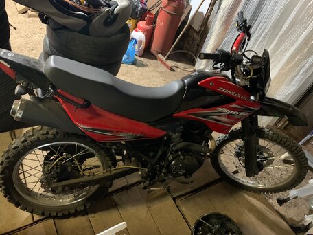 2018 Zongshen ZS200GS, красный, 98000 рублей, вид 2