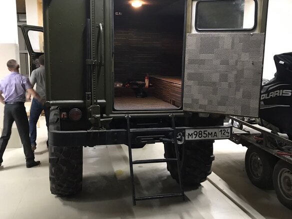 1956 Mercedes-Benz Unimog, зелёный - вид 6