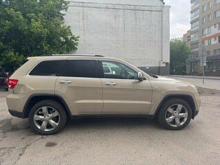 2011 Jeep Grand Cherokee IV (WK2), бежевый, 1400000 рублей, вид 2
