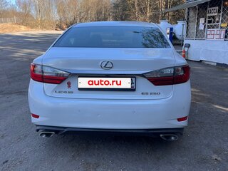 2015 Lexus ES 250 VI Рестайлинг, белый, 2350000 рублей, вид 3