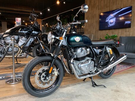 2025 Royal Enfield Interceptor 650, зелёный, 689000 рублей, вид 4