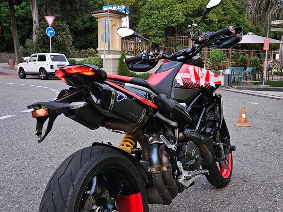 2022 Ducati Hypermotard, чёрный, 950000 рублей - вид 10