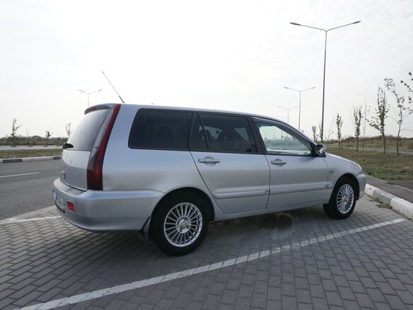 2007 Mitsubishi Lancer IX Рестайлинг, серебристый, 450000 рублей - вид 2