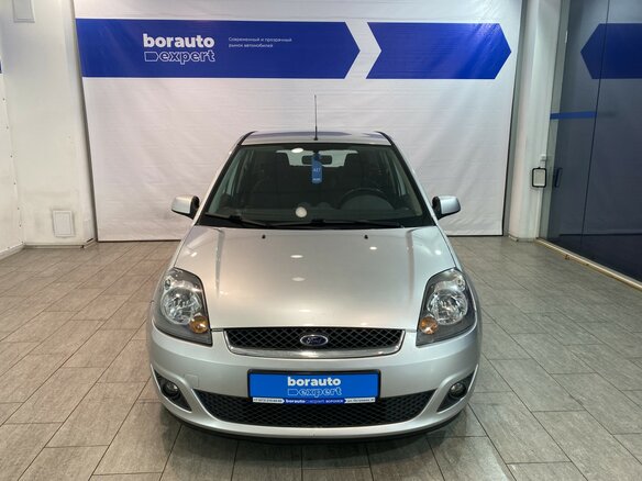 2008 Ford Fiesta Mk5, серебристый