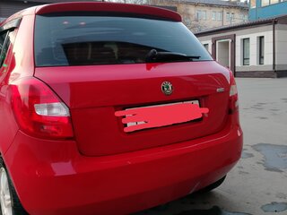2011 Skoda Fabia II Рестайлинг, красный, 470000 рублей, вид 3
