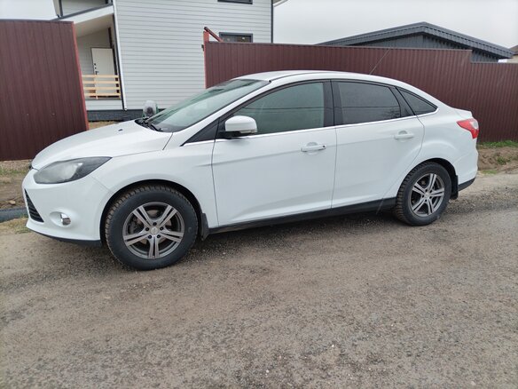 2014 Ford Focus III, белый, 990000 рублей - вид 3