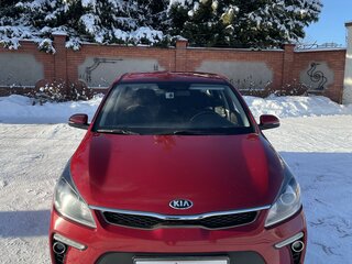 2017 Kia Rio IV, красный, 1550000 рублей, вид 1