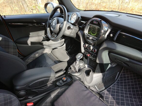 2015 Mini Hatch Cooper S III (F55/F56), оранжевый - вид 11