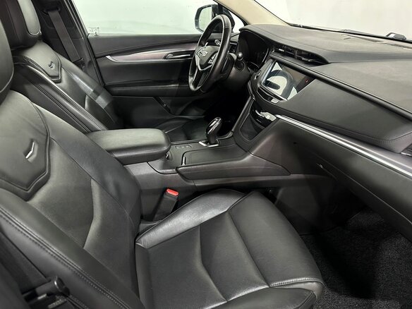 2019 Cadillac XT5 I, чёрный, 1920000 рублей - вид 10