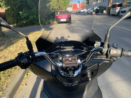 2021 Honda PCX 125, чёрный, 360000 рублей, вид 3