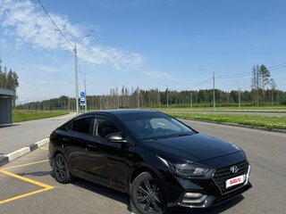 2017 Hyundai Solaris II, чёрный, 1070000 рублей, вид 5