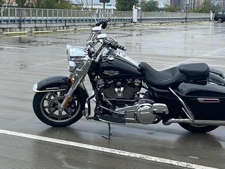 2019 Harley-Davidson Road King, чёрный, 1399000 рублей, вид 2