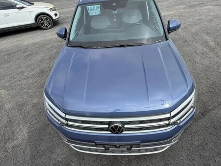 2023 Volkswagen Tharu 300 TSI I Рестайлинг, синий, 3420000 рублей, вид 1