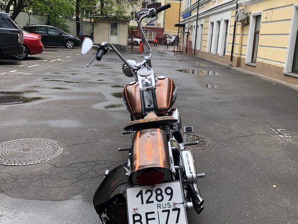 1991 Harley-Davidson Springer Softail, коричневый, 1500000 рублей - вид 5