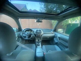 2000 Toyota RAV4 II (XA20), серебристый, 600000 рублей, вид 5