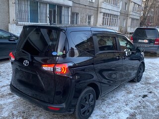 2019 Toyota Sienta II Рестайлинг, чёрный, 1210000 рублей, вид 5