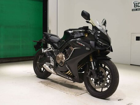 2021 Honda CBR 650R, чёрный, 925000 рублей, вид 3