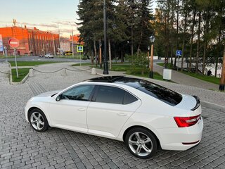 2017 Skoda Superb III, белый, 1355000 рублей, вид 5